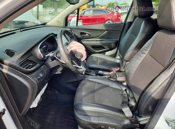 KL4CJASB3HB214053 2017 BUICK ENCORE White Front interior view