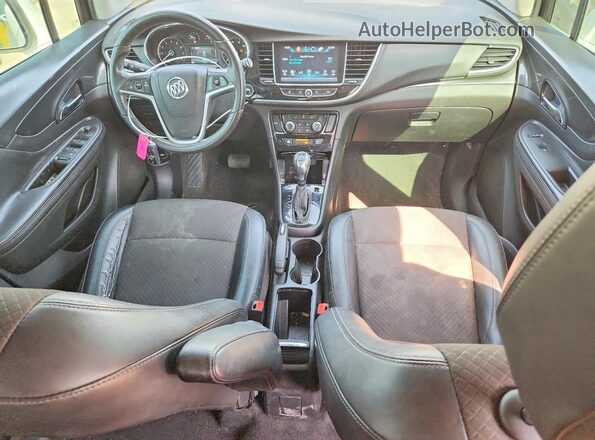 KL4CJASB4KB707814 2019 BUICK ENCORE White Dashboard view