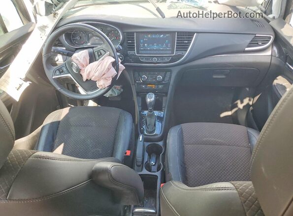 KL4CJASB5JB631700 2018 BUICK ENCORE White Вид панелі приладів