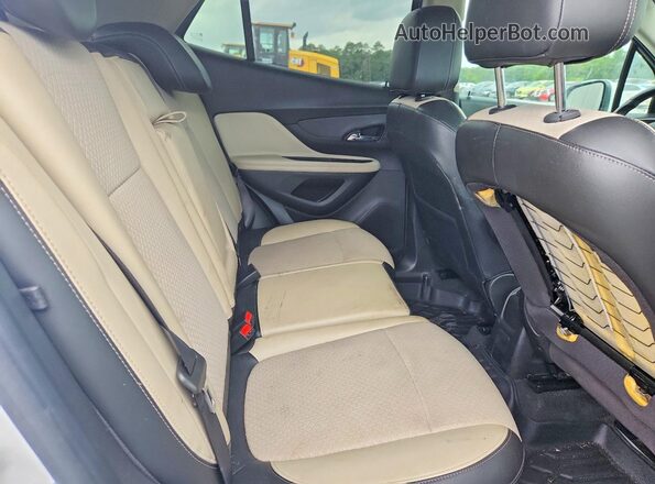 KL4CJASB5KB804309 2019 BUICK ENCORE Белый Вид задней части салона