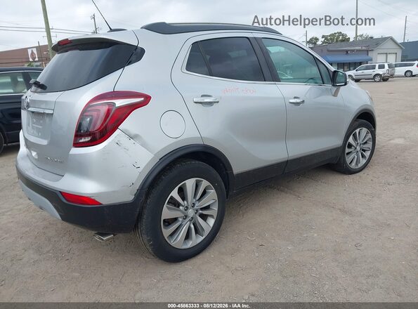 KL4CJASB6JB575993 2018 BUICK ENCORE Серебряный Задняя правая четверть