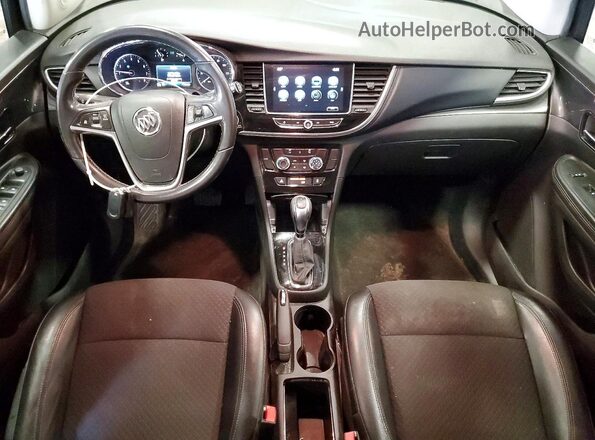 KL4CJASB6JB705884 2018 BUICK ENCORE Silver Dashboard view
