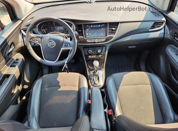 KL4CJASB8LB004749 2020 BUICK ENCORE Red Widok deski rozdzielczej