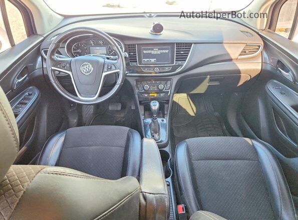 KL4CJASB8LB051991 2020 BUICK ENCORE White Вид панелі приладів