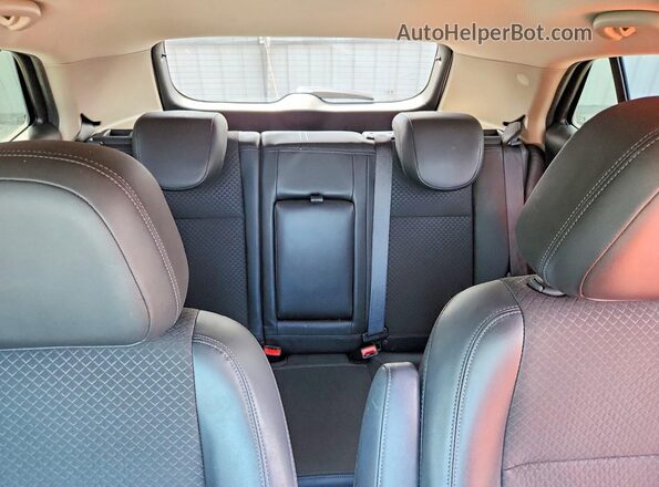 KL4CJASB8MB359292 2021 BUICK ENCORE Silver Widok tylnych siedzeń