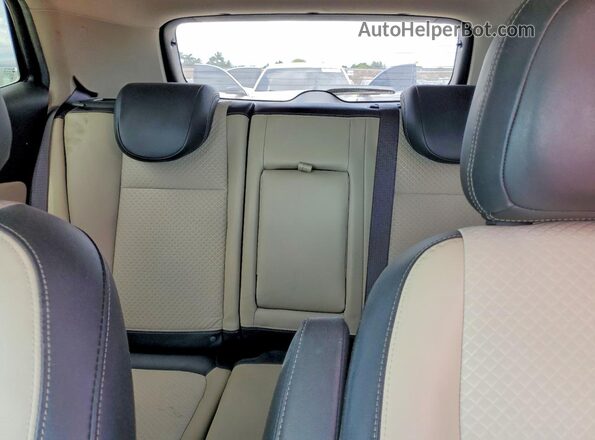 KL4CJASB9JB522933 2018 BUICK ENCORE Red Rear seats view
