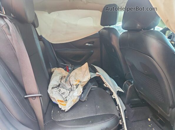 KL4CJASB9JB602586 2018 BUICK ENCORE White Vista de los asientos traseros