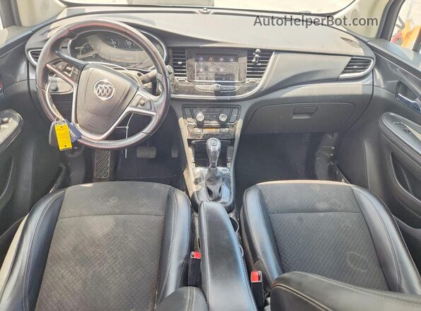 KL4CJASM7NB508438 2022 BUICK ENCORE Silver Dashboard view