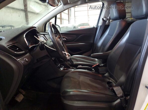KL4CJASM7NB534215 2022 BUICK ENCORE White Вид салону спереду