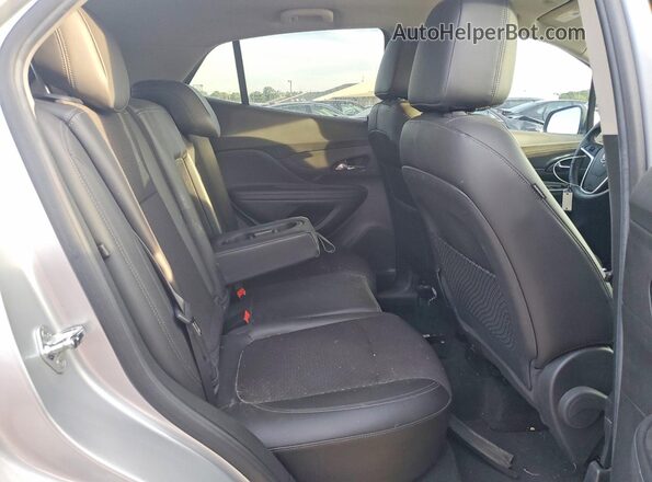KL4CJBSB9JB580305 2018 BUICK ENCORE Silver Vista interior trasera