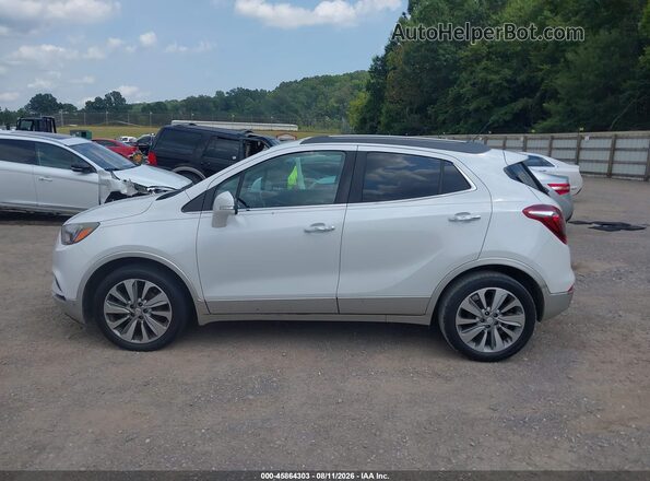 KL4CJCSB3HB007531 2017 BUICK ENCORE White Widok wnętrza z tyłu