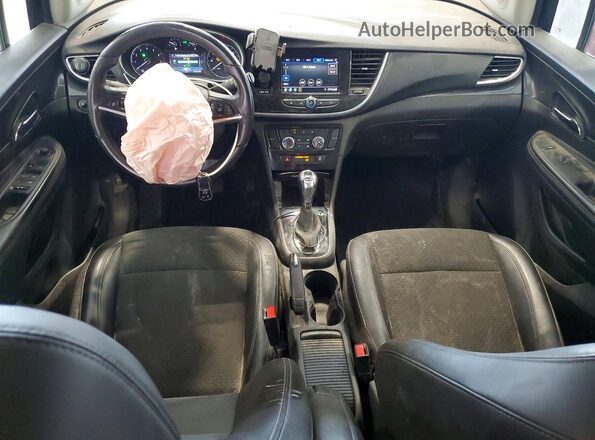 KL4CJESM2NB505325 2022 BUICK ENCORE Красный Вид панели приборов