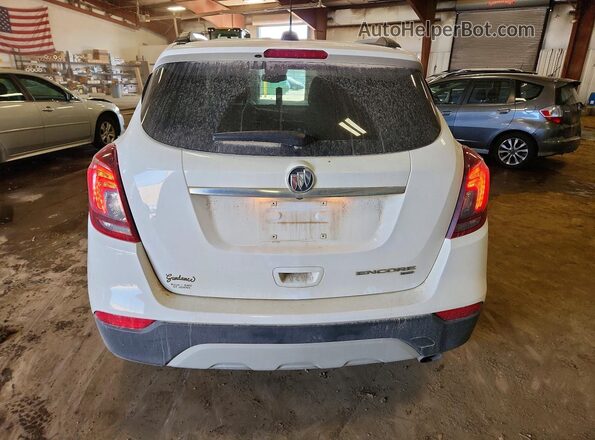 KL4CJESM2NB523209 2022 BUICK ENCORE White Հետևի տեսք