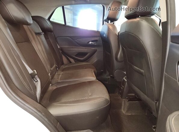 KL4CJESM2NB523209 2022 BUICK ENCORE White Սալոնի հետևի տեսք