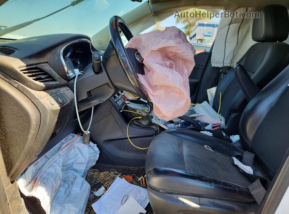 KL4CJESM4MB369486 2021 BUICK ENCORE White Front interior view