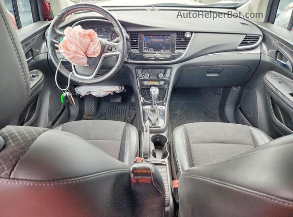 KL4CJESM4NB554347 2022 BUICK ENCORE Red Widok deski rozdzielczej
