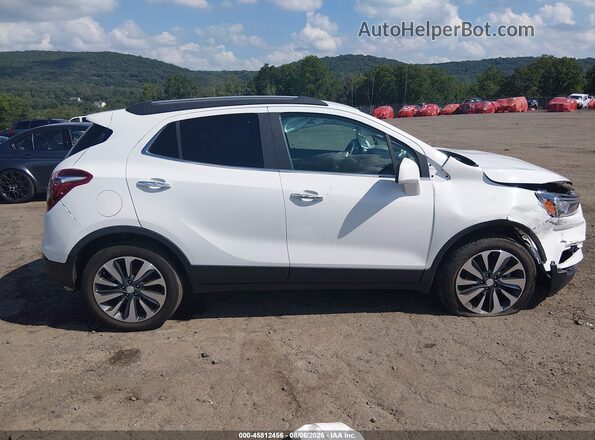 KL4CJESM5NB509434 2022 BUICK ENCORE White Rear interior view