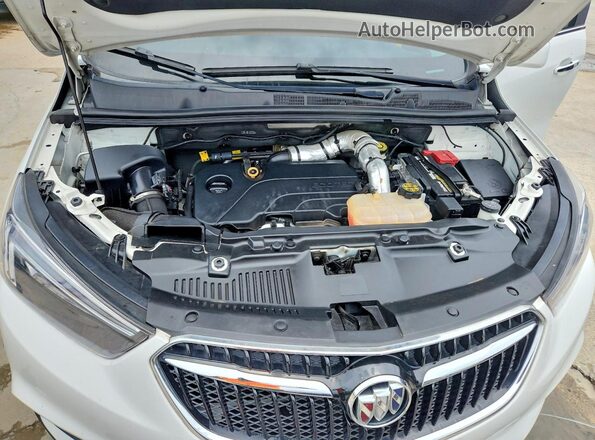 KL4CJESM6MB372566 2021 BUICK ENCORE White Vista del compartimento del motor