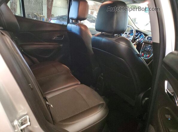 KL4CJFSB3GB546229 2016 BUICK ENCORE Серебряный Вид задней части салона