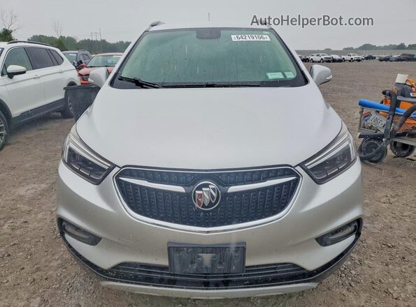 KL4CJGSB4JB619122 2018 BUICK ENCORE Серебряный Вид спереди