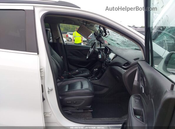 KL4CJGSB8LB042873 2020 BUICK ENCORE White Widok wnętrza z przodu