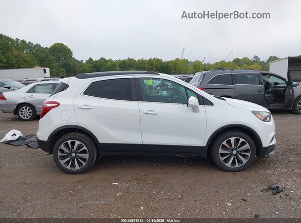 KL4CJGSB8LB042873 2020 BUICK ENCORE White Widok wnętrza z tyłu