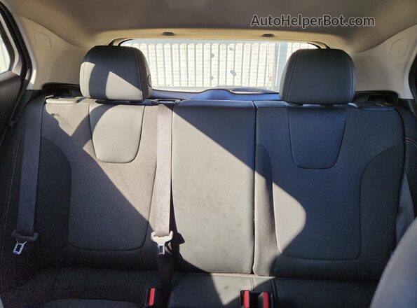 KL4MMBS23NB114774 2022 BUICK ENCORE Gray Вид задніх сидінь
