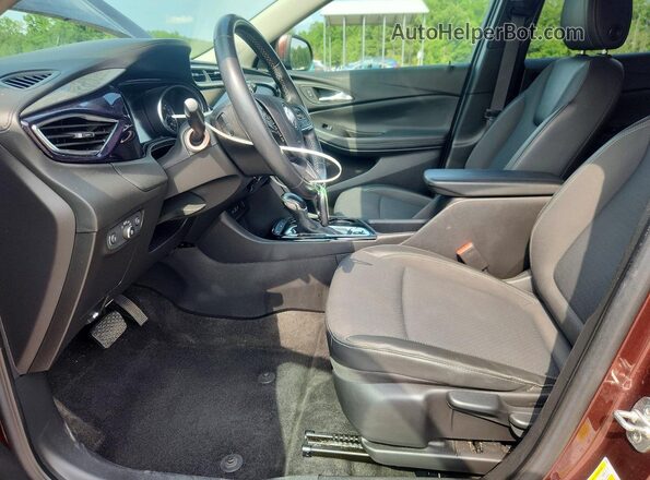 KL4MMBS23PB092777 2023 BUICK ENCORE Burgundy Widok wnętrza z przodu