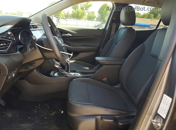 KL4MMBS28LB135262 2020 BUICK ENCORE Silver Front interior view