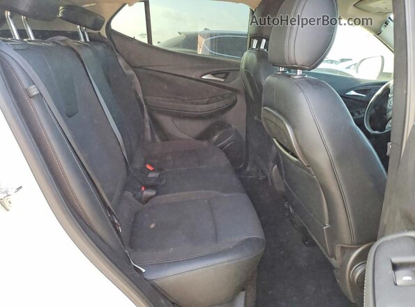 KL4MMBS2XMB096580 2021 BUICK ENCORE White Հետևի նստատեղերի տեսք