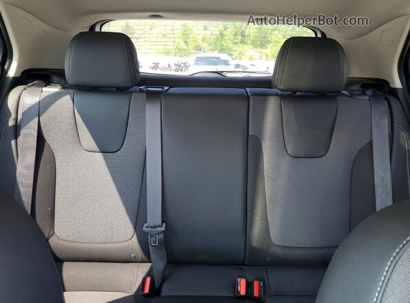 KL4MMCSL2NB093561 2022 BUICK ENCORE White Widok tylnych siedzeń