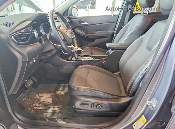 KL4MMDS20MB111969 2021 BUICK ENCORE Gray Front interior view