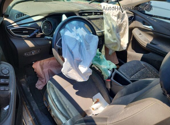 KL4MMDS25PB105718 2023 BUICK ENCORE Silver Առջևի վահանակի տեսք