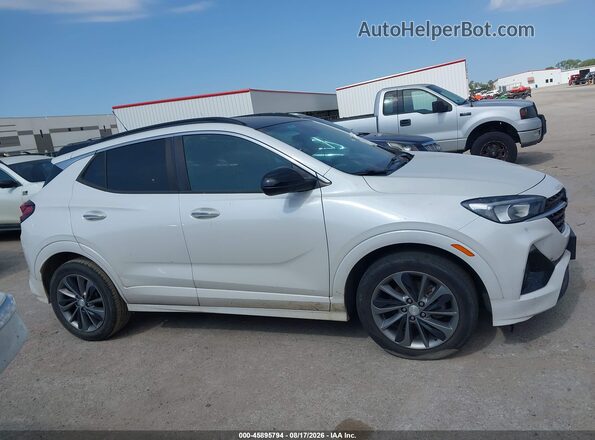 KL4MMDSL1MB036112 2021 BUICK ENCORE White Vista interior trasera