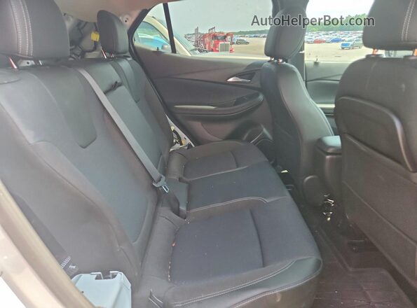 KL4MMDSL2MB125896 2021 BUICK ENCORE White Widok wnętrza z tyłu