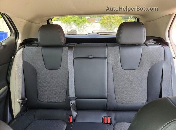 KL4MMDSL3MB143744 2021 BUICK ENCORE Red Вид задніх сидінь