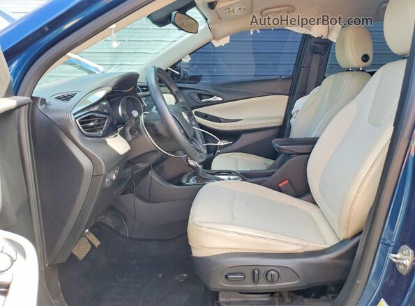KL4MMDSL5MB128923 2021 BUICK ENCORE Синий Вид салона спереди