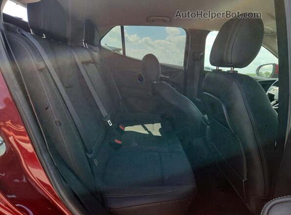 KL4MMDSL8NB121711 2022 BUICK ENCORE Red Widok wnętrza z tyłu