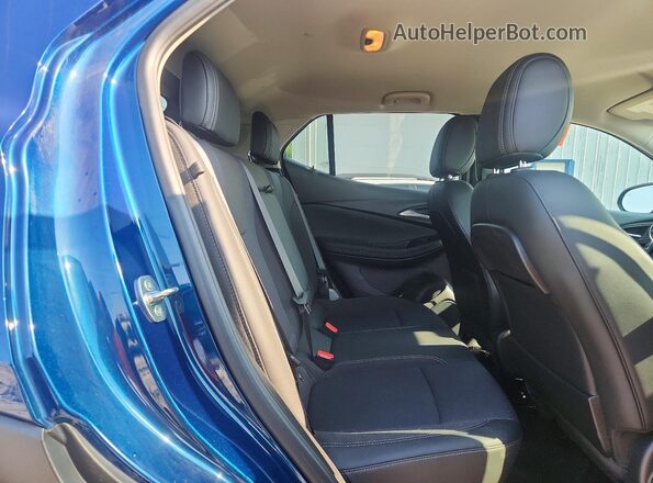 KL4MMDSL9MB067723 2021 BUICK ENCORE Blue Вид задньої частини салону