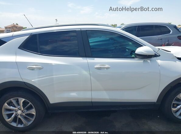 KL4MMDSLXNB049586 2022 BUICK ENCORE White 360 interior view