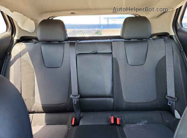 KL4MMESL1NB102021 2022 BUICK ENCORE Серый Вид задних сидений
