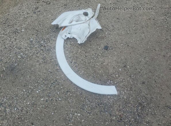 KL4MMESL3PB104498 2023 BUICK ENCORE White Вид наклейки з VIN-кодом