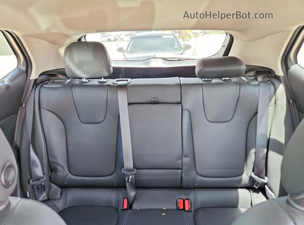KL4MMFSL2LB125178 2020 BUICK ENCORE Red Rear seats view