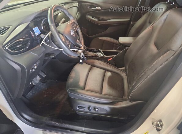 KL4MMGSLXPB075223 2023 BUICK ENCORE White წინა სალონის ხედი