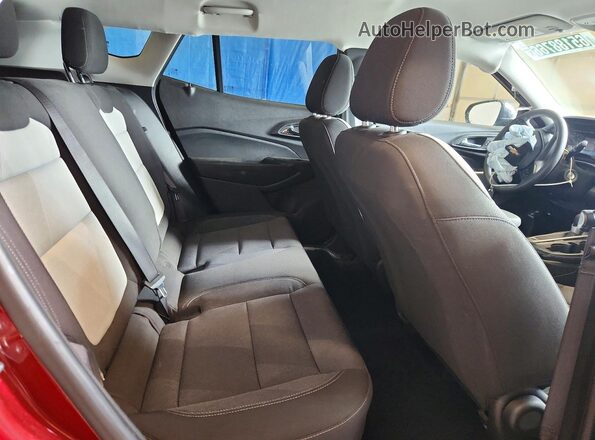 KL77LFE20RC172217 2024 CHEVROLET TRAX Burgundy Widok wnętrza z tyłu
