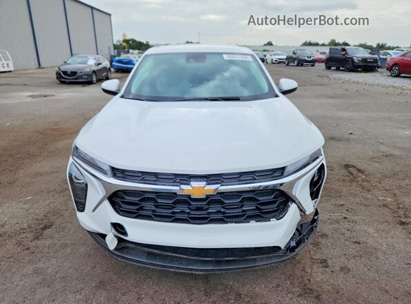 KL77LFE20RC214420 2024 CHEVROLET TRAX White Вид спереду