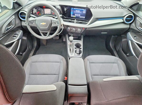 KL77LFE20RC214420 2024 CHEVROLET TRAX White Вид панелі приладів
