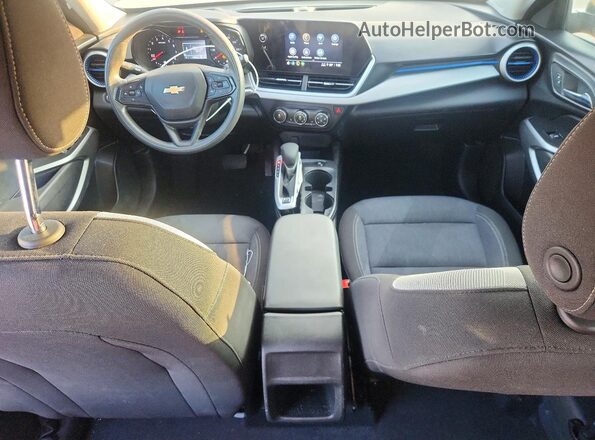 KL77LFE21RC071896 2024 CHEVROLET TRAX Brown Vista del salpicadero