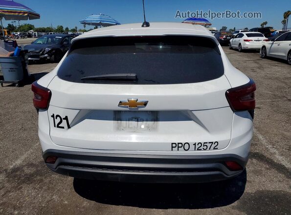 KL77LFE22RC070210 2024 CHEVROLET TRAX Белый Вид сзади