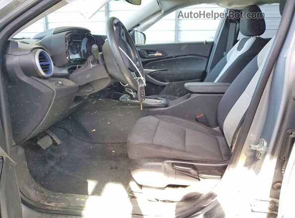 KL77LFE22RC161347 2024 CHEVROLET TRAX Gray Front interior view